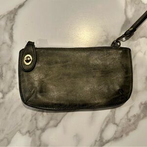 Chic Grey Leather Wristlet